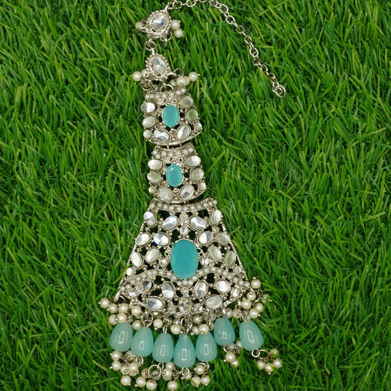 Silver Bindiya Designed with Shimmering Blue Stones