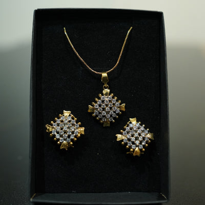 Square Gold & Silver Set