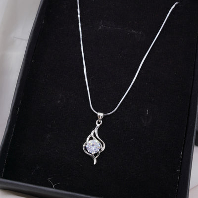 Curved Silver Necklace with Round Gemston
