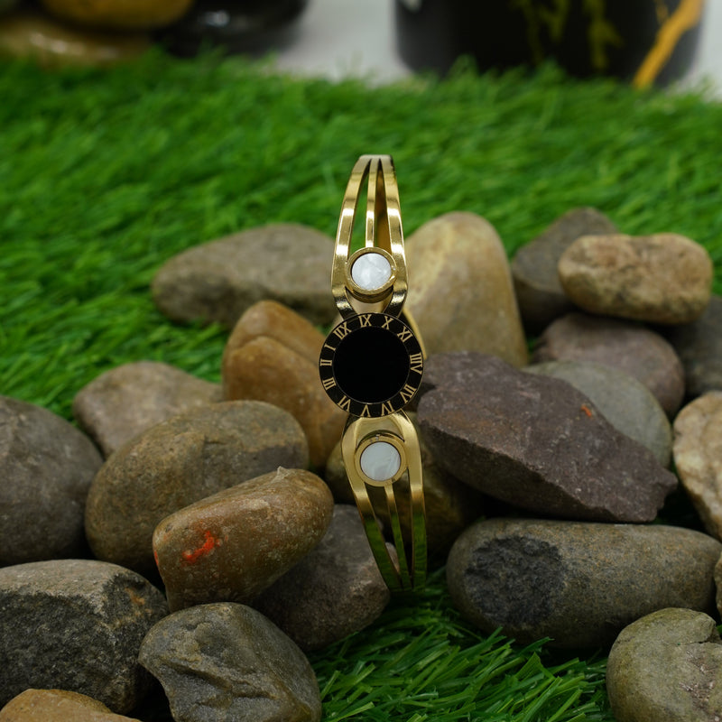 Dial Gold Bracelet